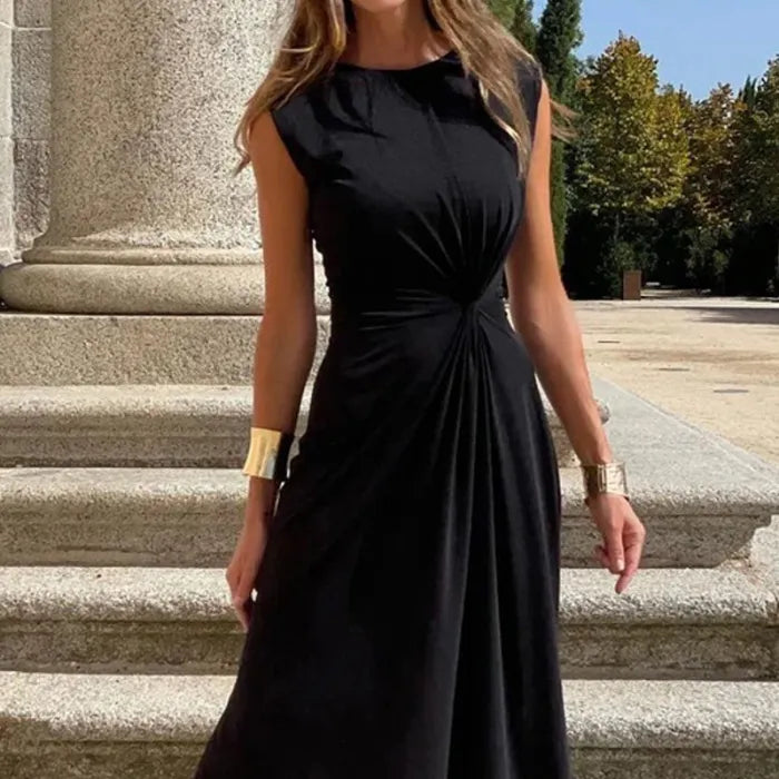 Mirla | Elegant långklänning med långa ärmar, slagkrage och enfärgad V-ringning för damer-Eva Jonsson