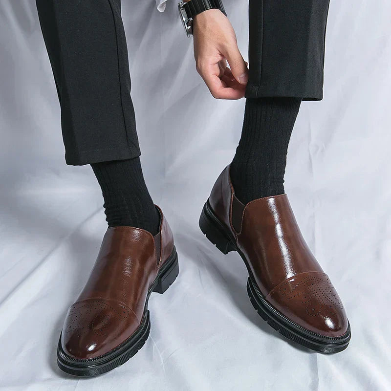 Mirla | Eleganta Herrskor Klassiska Slippers Kostymskor med Elegant Bearbetning-Eva Jonsson