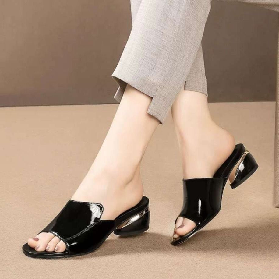 Mirla | Eleganta slippers med glansigt finish-Eva Jonsson