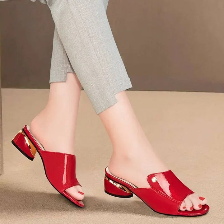 Mirla | Eleganta slippers med glansigt finish-Eva Jonsson