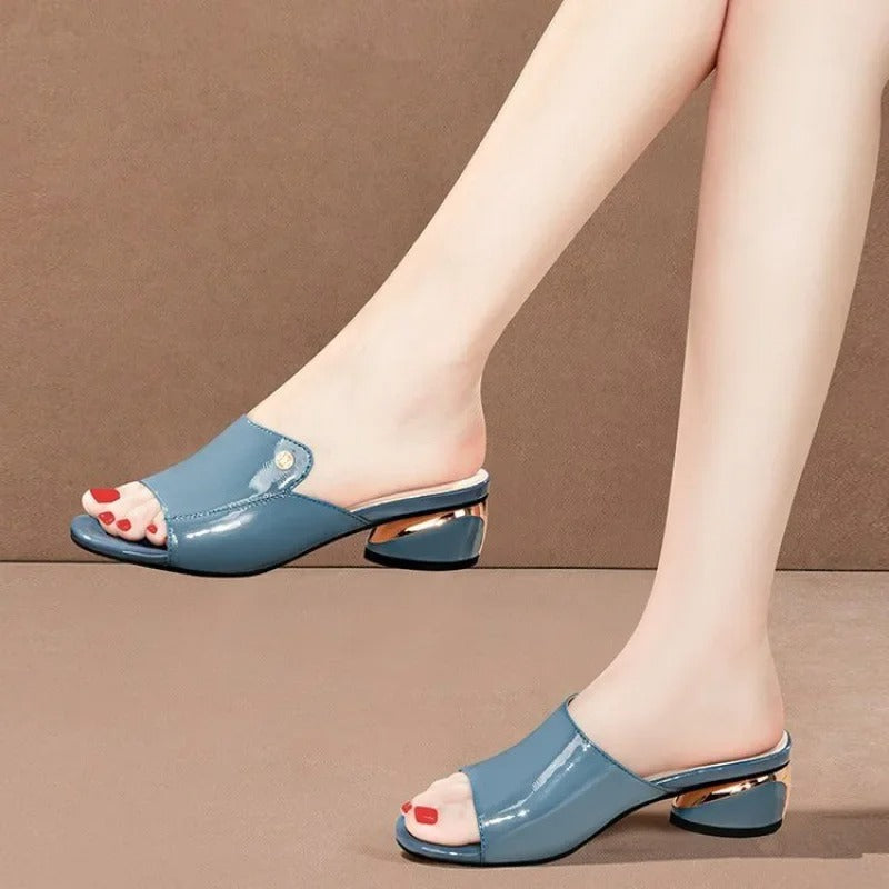 Mirla | Eleganta slippers med glansigt finish-Eva Jonsson
