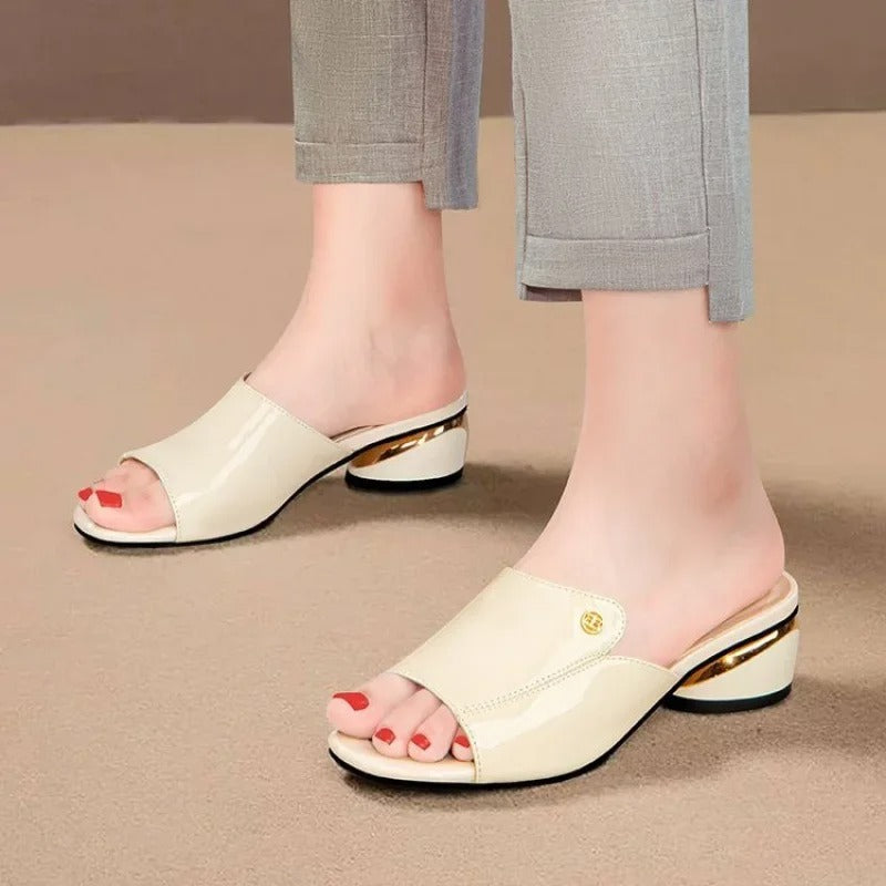Mirla | Eleganta slippers med glansigt finish-Eva Jonsson