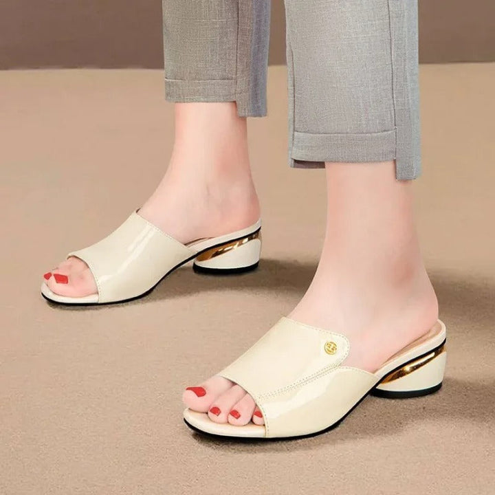 Mirla | Eleganta slippers med glansigt finish-Eva Jonsson