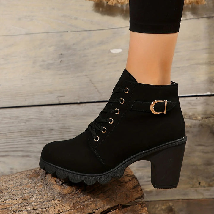 Mirla | Eleganta snörstövlar med klack för damer-Eva Jonsson
