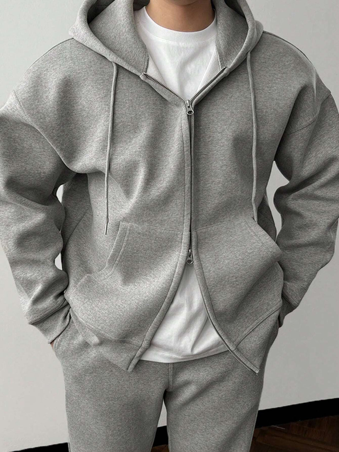 Mirla | Enfärgad Hoodie och Byxor för Herrar-Eva Jonsson