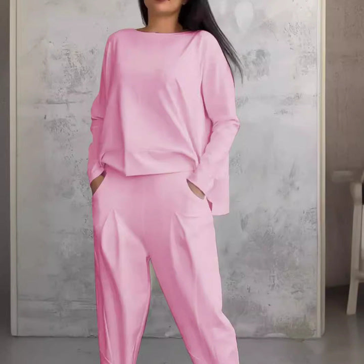 Mirla | Enfärgad Slim-Fit byxdress med rundad halsringning-Eva Jonsson