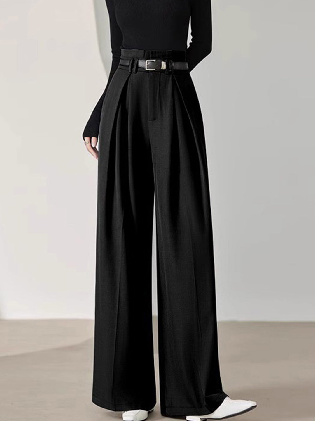 Mirla | Enkel spänne Plisserad vid formbyxa-Eva Jonsson