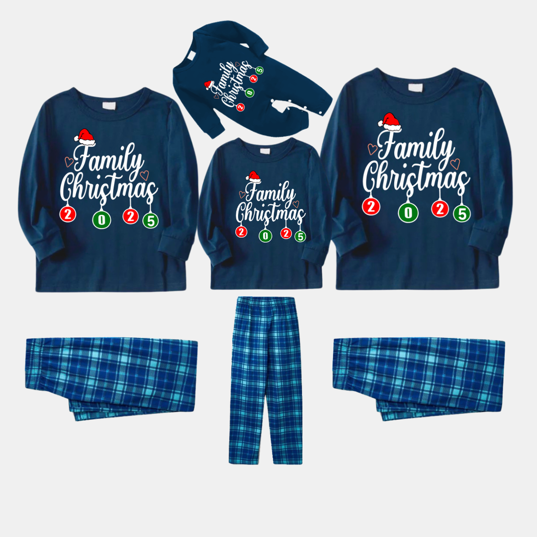 Mirla | Familj Jul 2025 Brevtryck Blå Långärmad T-Shirt med Blå Randig Matchande Familj Pyjamas-Eva Jonsson
