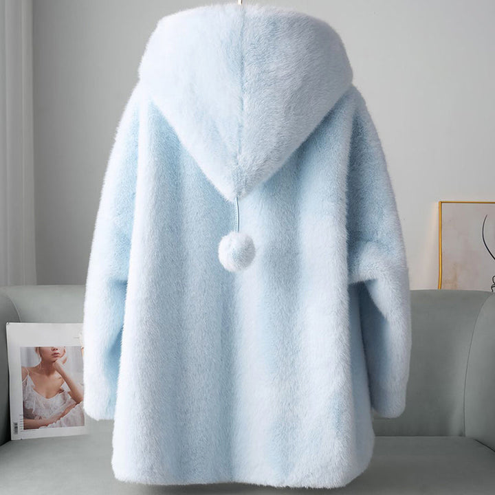 Mirla | Faux-Fur-Hoodie med Pom-Detaljer-Eva Jonsson