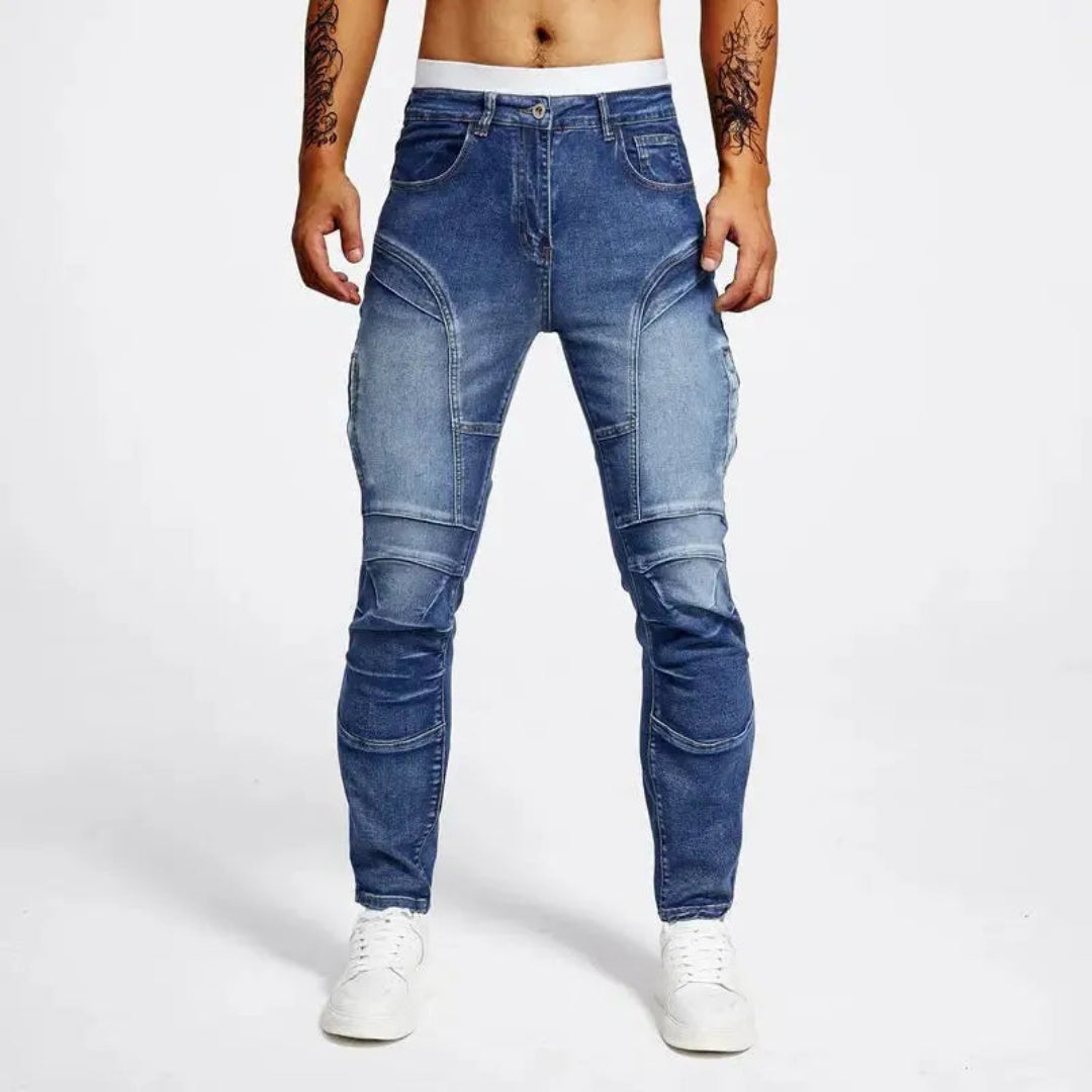 Mirla | Fit Moto Jeans I Premium Stretch-Denim med Panel Sömmar-Eva Jonsson