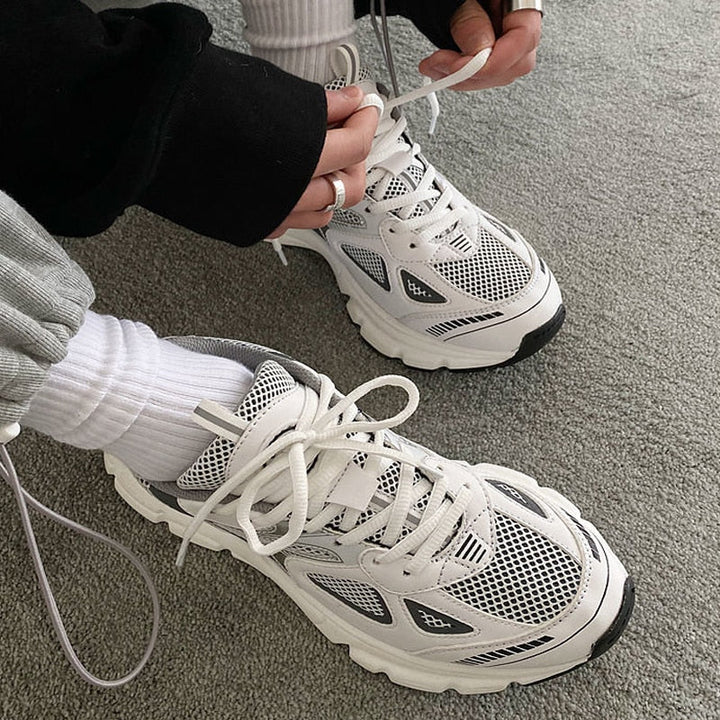 Mirla | Flerfärgade Mesh Sneakers med Tjock Sula för Damer-Eva Jonsson