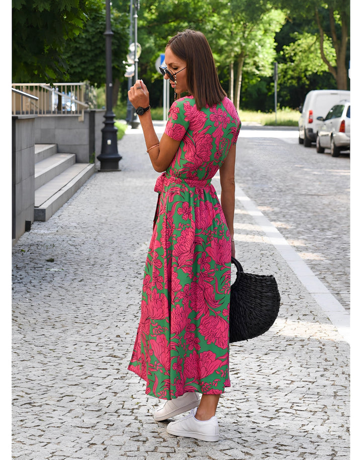 Mirla | Floral Wrap Dress - Lätt tropisk sommarklänning med V-ringning-Eva Jonsson