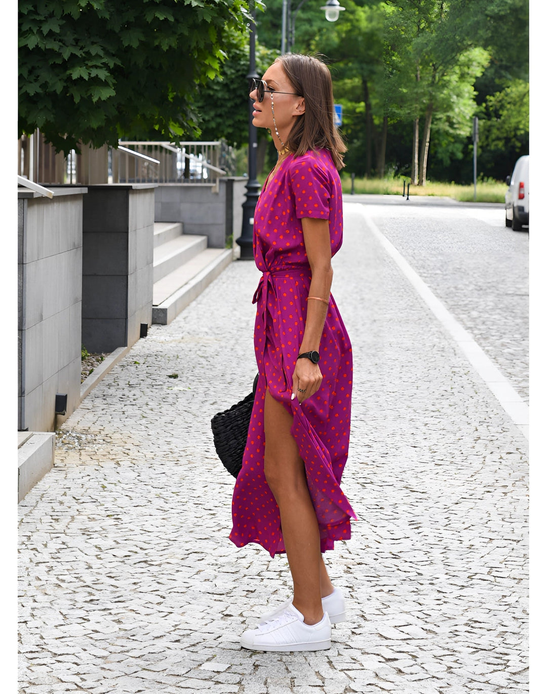 Mirla | Floral Wrap Dress - Lätt tropisk sommarklänning med V-ringning-Eva Jonsson