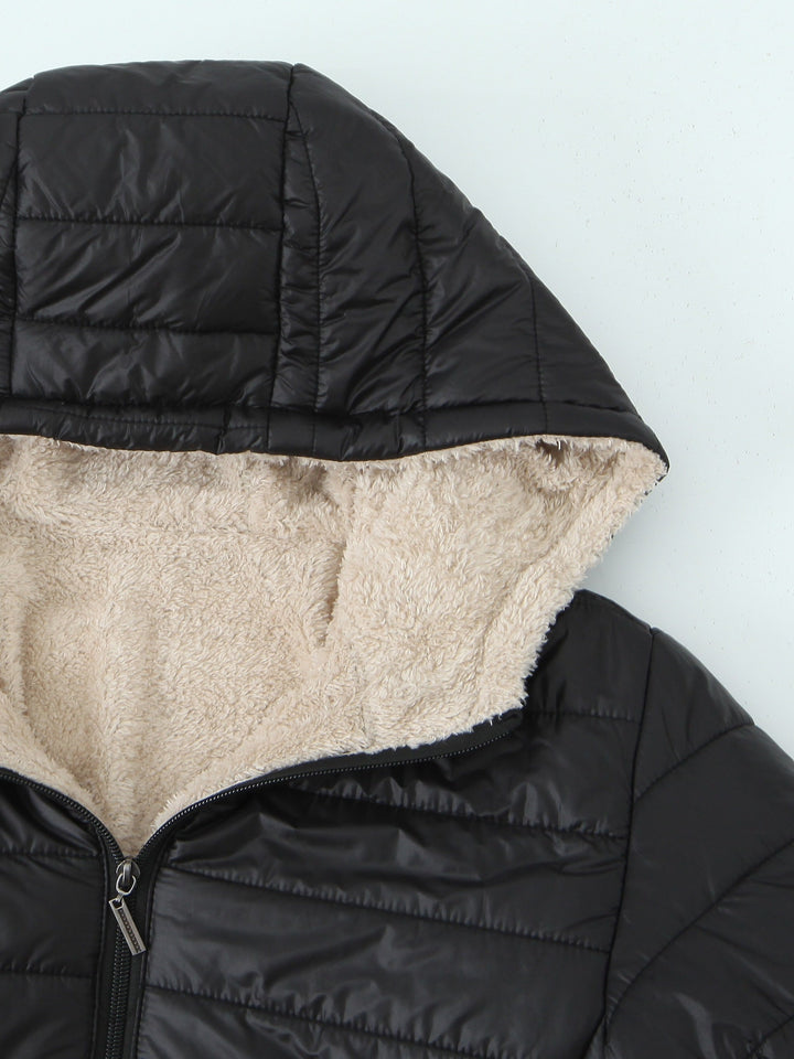 Mirla | Fodrad damhoodie i enfärgad design-Eva Jonsson