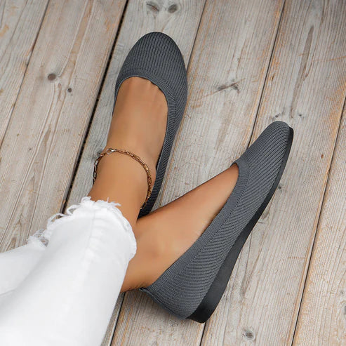 Mirla | Fötter - Ortopediska Slip-On Skor - Hållbart och Bekvämt Material - Idealisk för på språng-Eva Jonsson