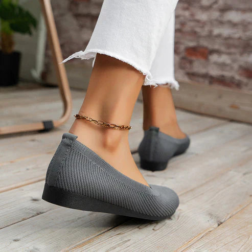 Mirla | Fötter - Ortopediska Slip-On Skor - Hållbart och Bekvämt Material - Idealisk för på språng-Eva Jonsson