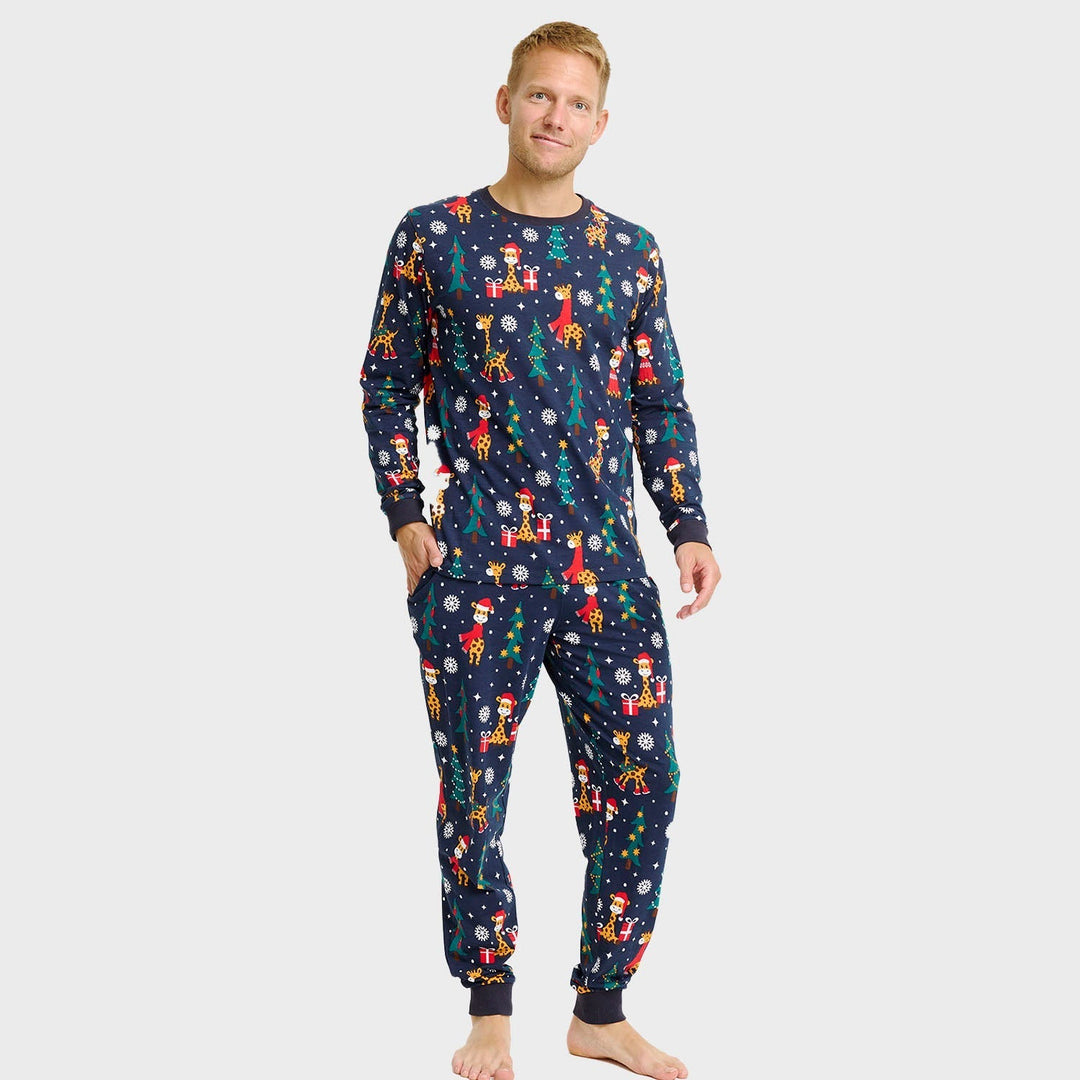 Mirla | Giraffernas Julpyjamas - Herr-Eva Jonsson