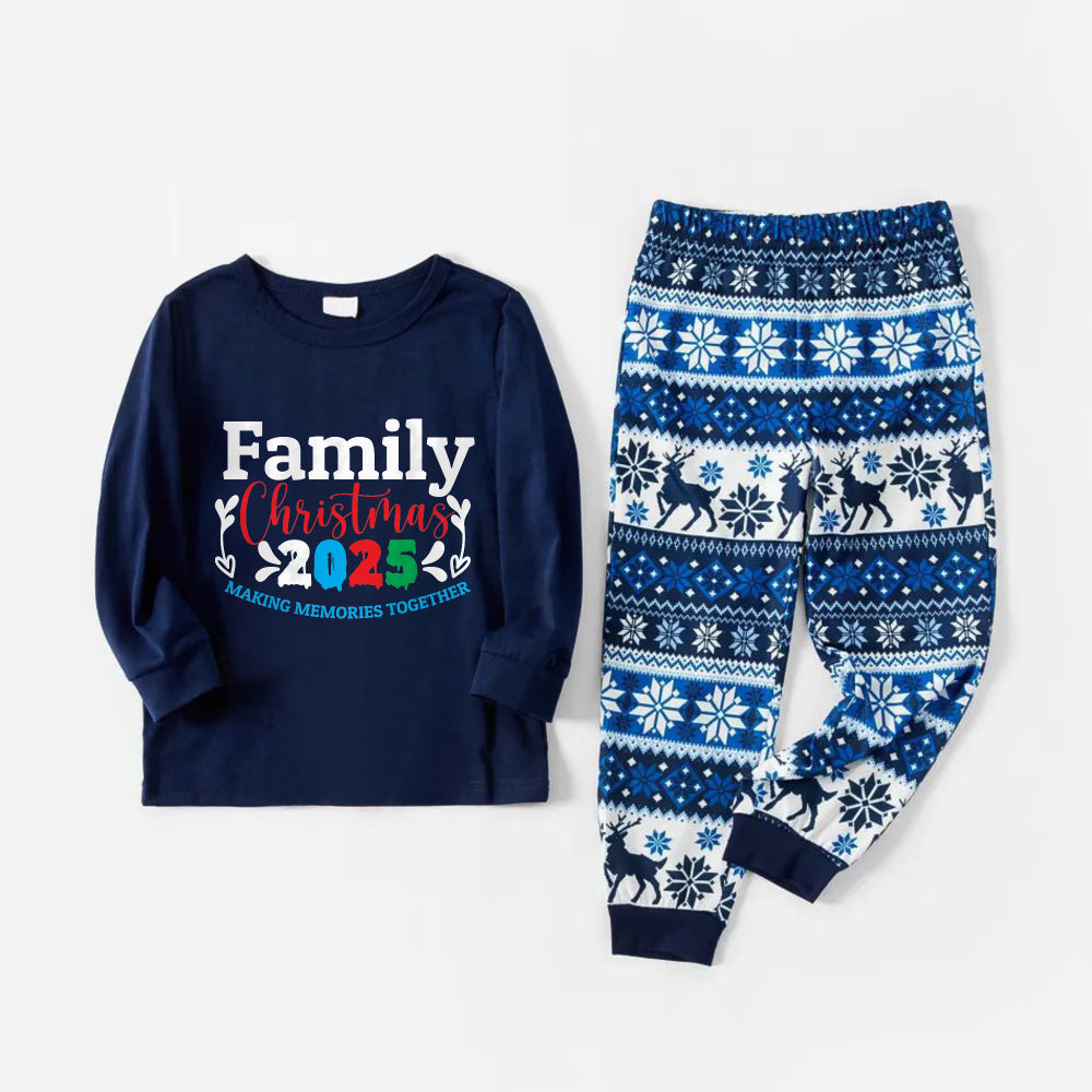 Mirla | Glad Blå Jul-Pyjamas-Set med Familjära Julfraser-Eva Jonsson