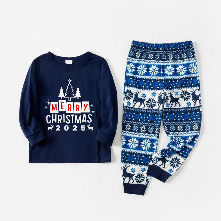 Mirla | Glad Blå Jul Pyjamas Set med Julgran och Högtidsslogan-Eva Jonsson