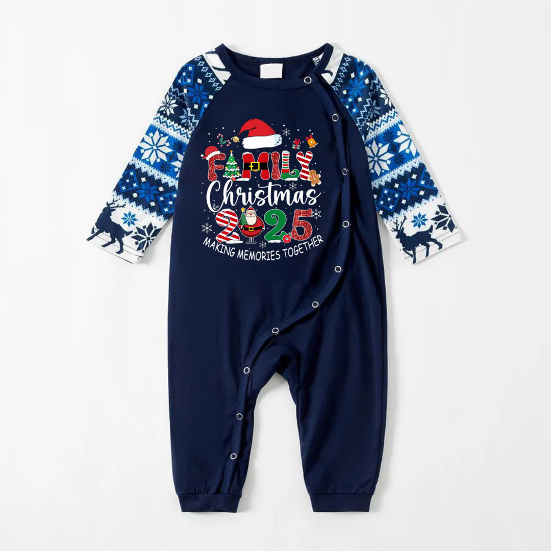 Mirla | Glädje Blå Jul-Pyjamaset med Texttrycket Familjejul 2025 Tillsammans Skapa Minnen-Eva Jonsson