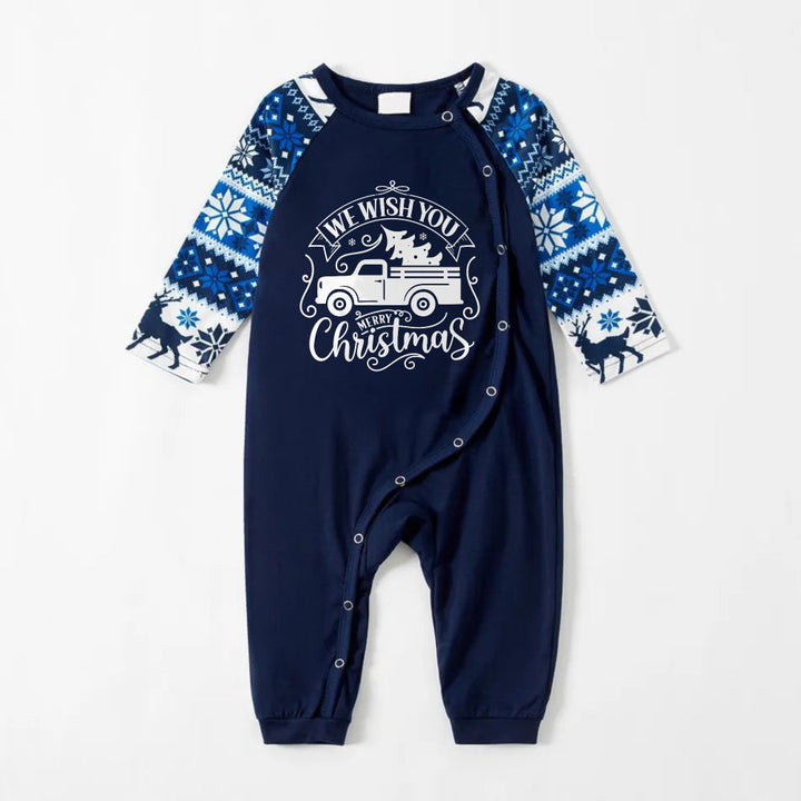 Mirla | Glädjefylld Blå Jul-Pyjamaset med Julgran- och Biltryck-Eva Jonsson