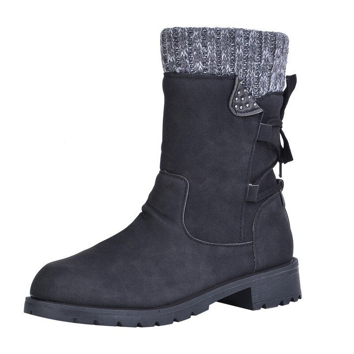 Mirla | Grakosystiefel med Retro-Metalldetaljer och Spännardekoration-Eva Jonsson