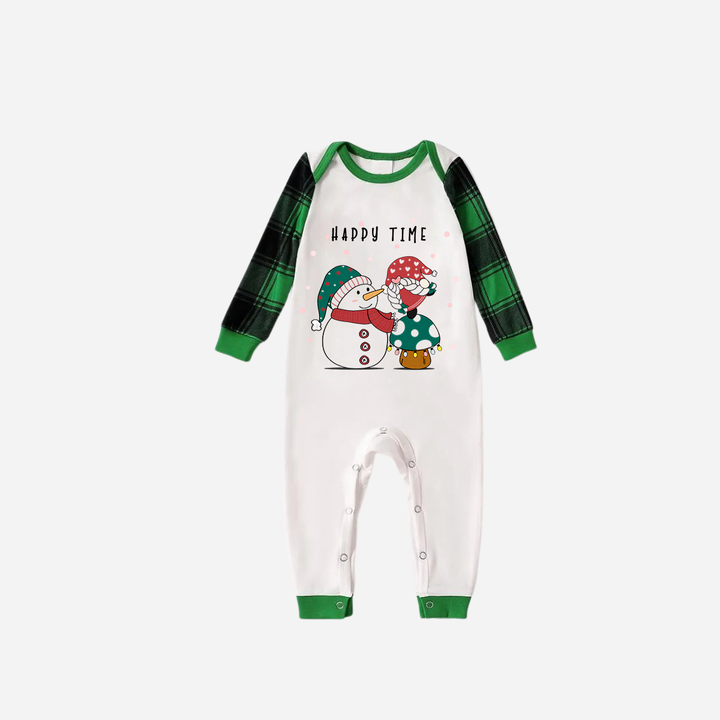 Mirla | Grönt Raglanöverdel Grönt Rutigt Julpyjamas-Set med Snögubbe och Tomte och Happy Time Texttryck-Eva Jonsson