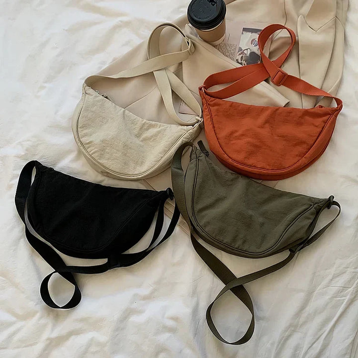 Mirla | Haze Bag️ | Den fashionabla dumplingsväskan för en stilfull outfit-Eva Jonsson