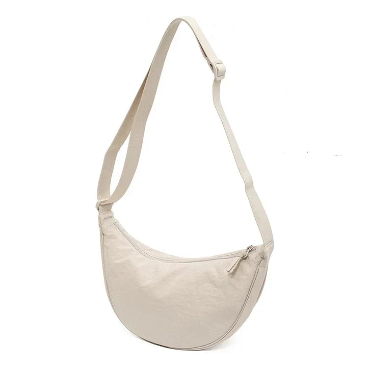 Mirla | Haze Bag️ | Den fashionabla dumplingsväskan för en stilfull outfit-Eva Jonsson