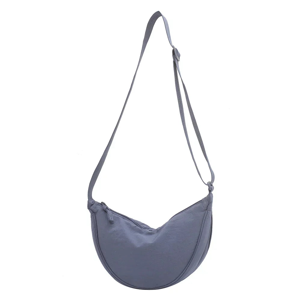 Mirla | Haze Bag️ | Den fashionabla dumplingsväskan för en stilfull outfit-Eva Jonsson