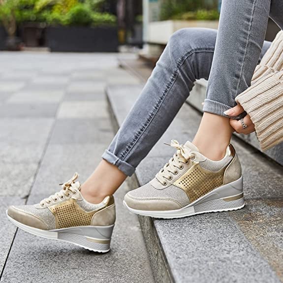 Mirla | Högklackad sneaker med kiladesign för kvinnor-Eva Jonsson