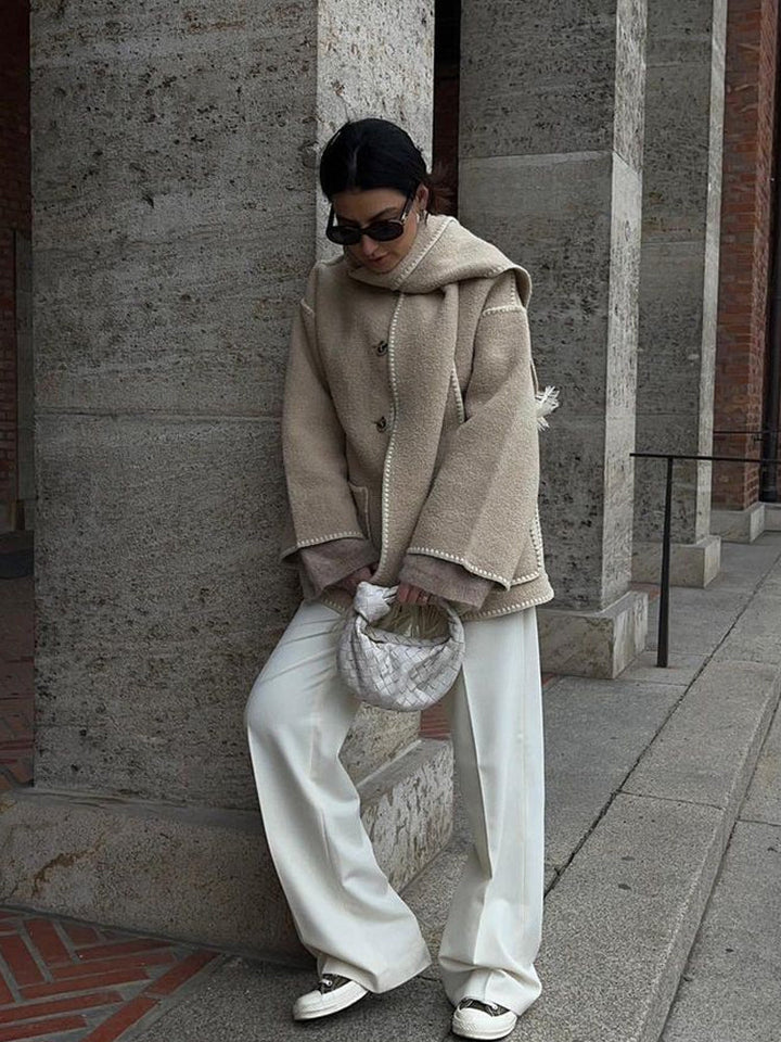 Mirla | Jacka - Elegant Oversized Design med Scarf-Fringe Detaljer-Eva Jonsson