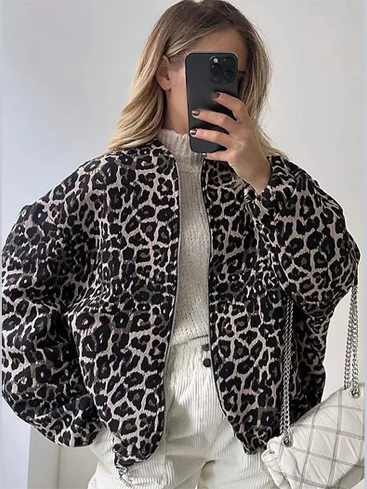 Mirla | Jacka med leopardmönster för damer-Eva Jonsson