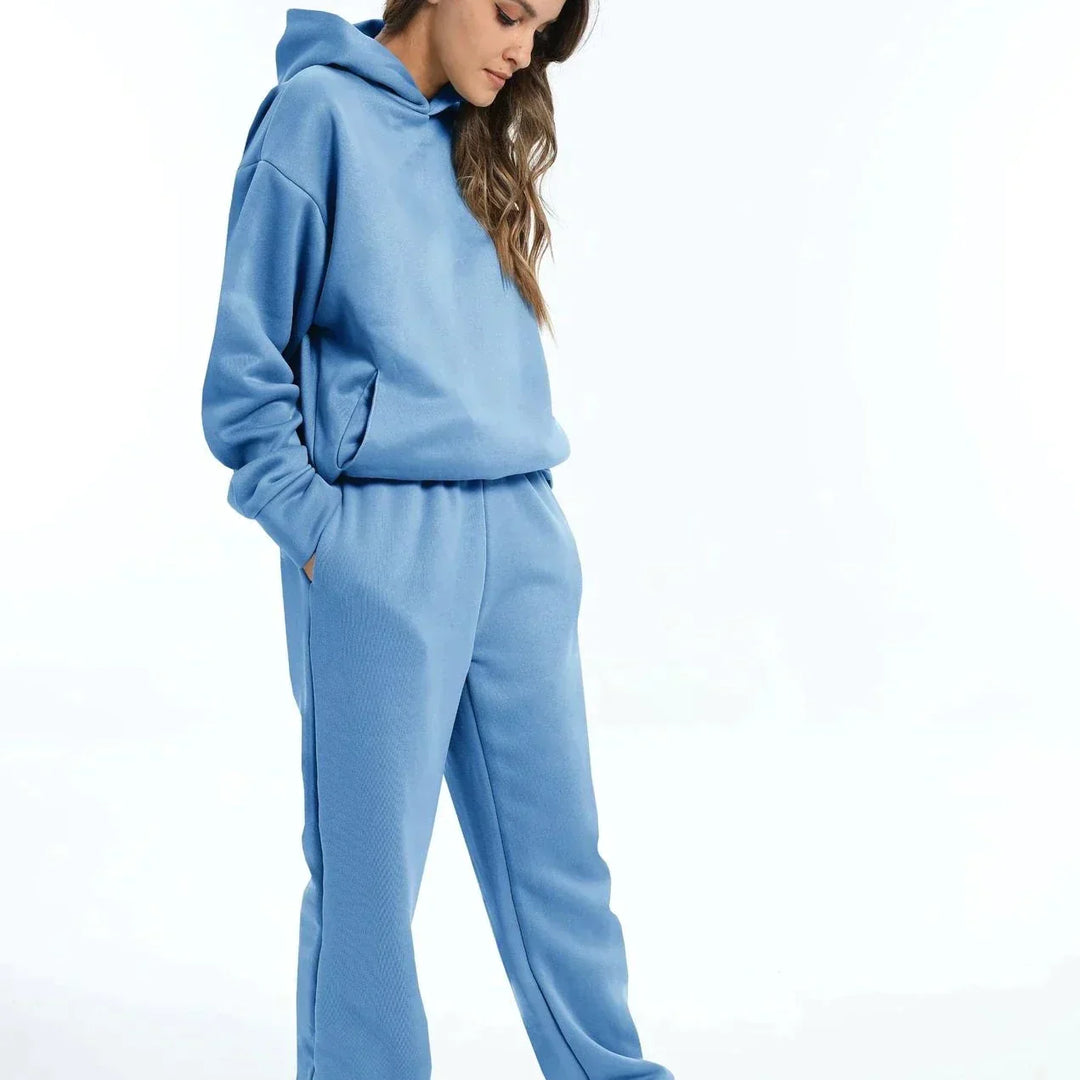 Mirla | Jacquelyn Ultimate Comfort Sweatpants & Hooded Sweater Set-Eva Jonsson