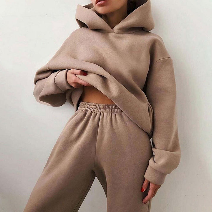 Mirla | Jacquelyn Ultimate Comfort Sweatpants & Hooded Sweater Set-Eva Jonsson