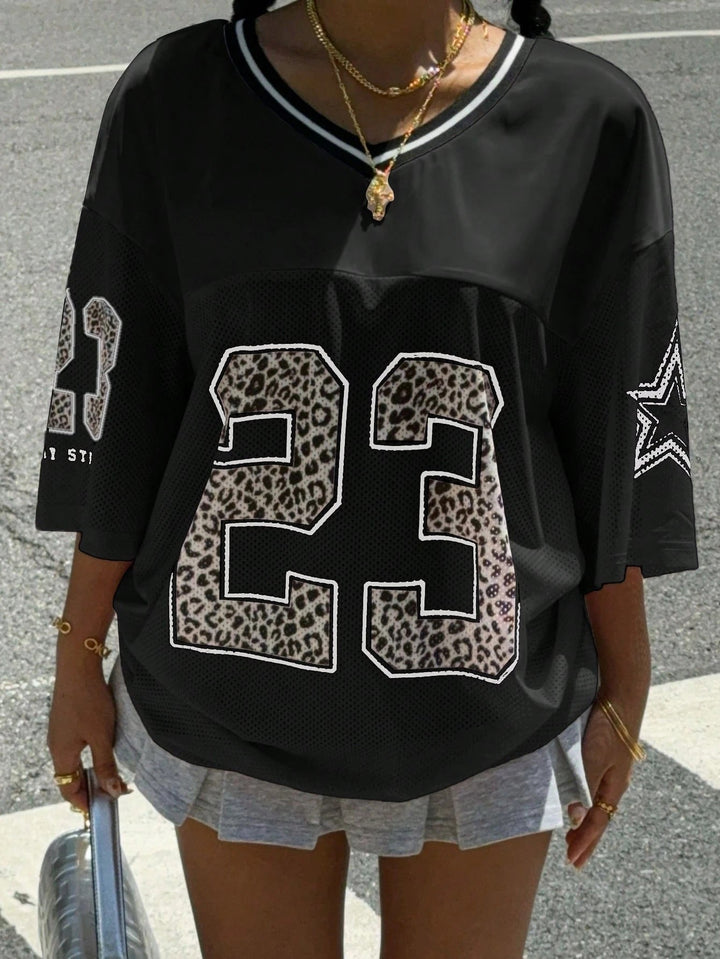Mirla | Jersey Shirt med djurmönster Sportig, trendig och streetstyle redo-Eva Jonsson