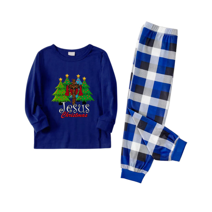 Mirla | Jul Familje Matchande Pyjamas - Mörkblå & Vit Rutiga Pjs Set med Julgran och Jesus Jul Tryck-Eva Jonsson