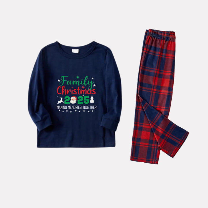 Mirla | Julfamilj Matchande Pyjamas - Marin & Röd Rutmönster Pjs-Set med Familj Jul 2025 och Tomtemönster Tryck-Eva Jonsson