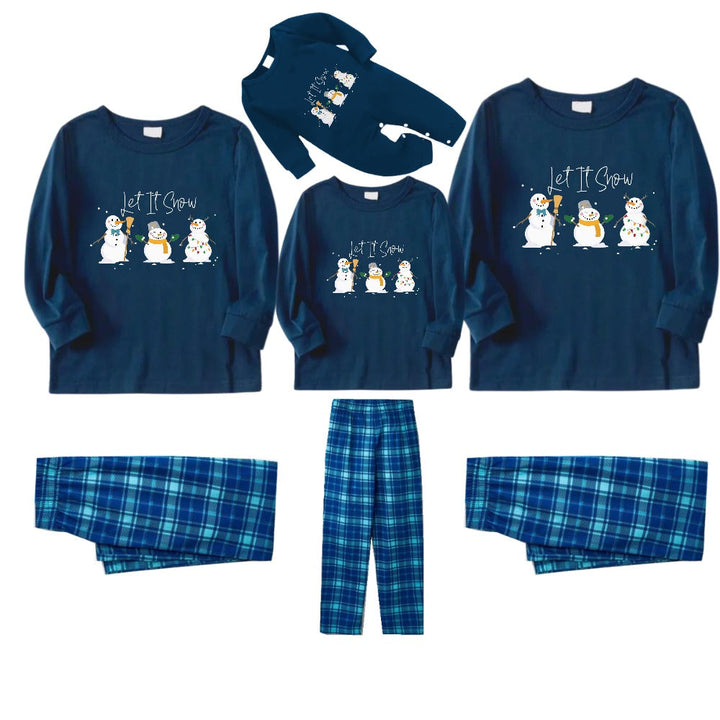 Mirla | Julfamilj Matchande Pyjamas - Marinblå & Himmelsblå Rutiga Pjs-Set med Låt Det Snöa och Snögubbe Mönstertryck-Eva Jonsson