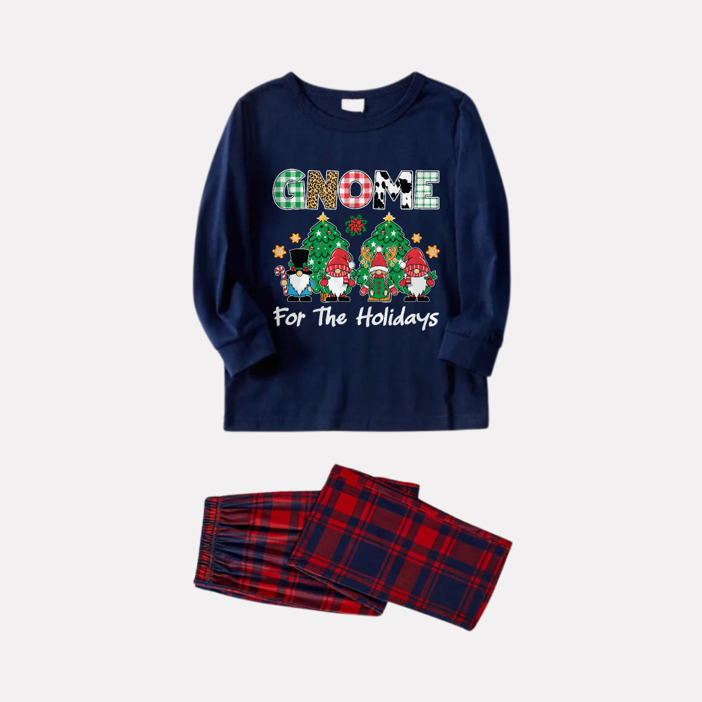 Mirla | Julfamilj Matchande Pyjamas - Marinblå & Röd-Rutig Pj-Set med Gnome For The Holidays Slogan-Tryck-Eva Jonsson