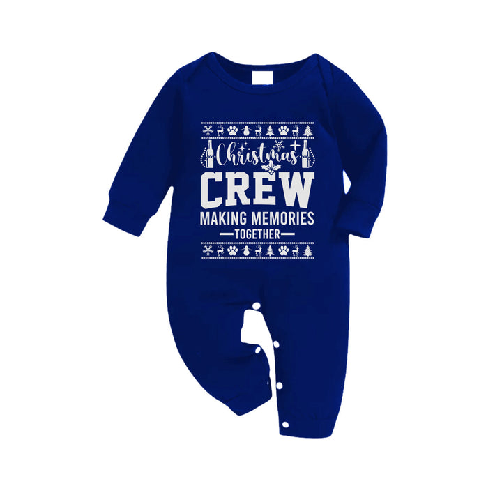 Mirla | Julfamilj-Matchande Pyjamas - Marinblå & Vit Rutigt Pjs-Set med Christmas Crew Making Memories Together och Julmönstertryck-Eva Jonsson