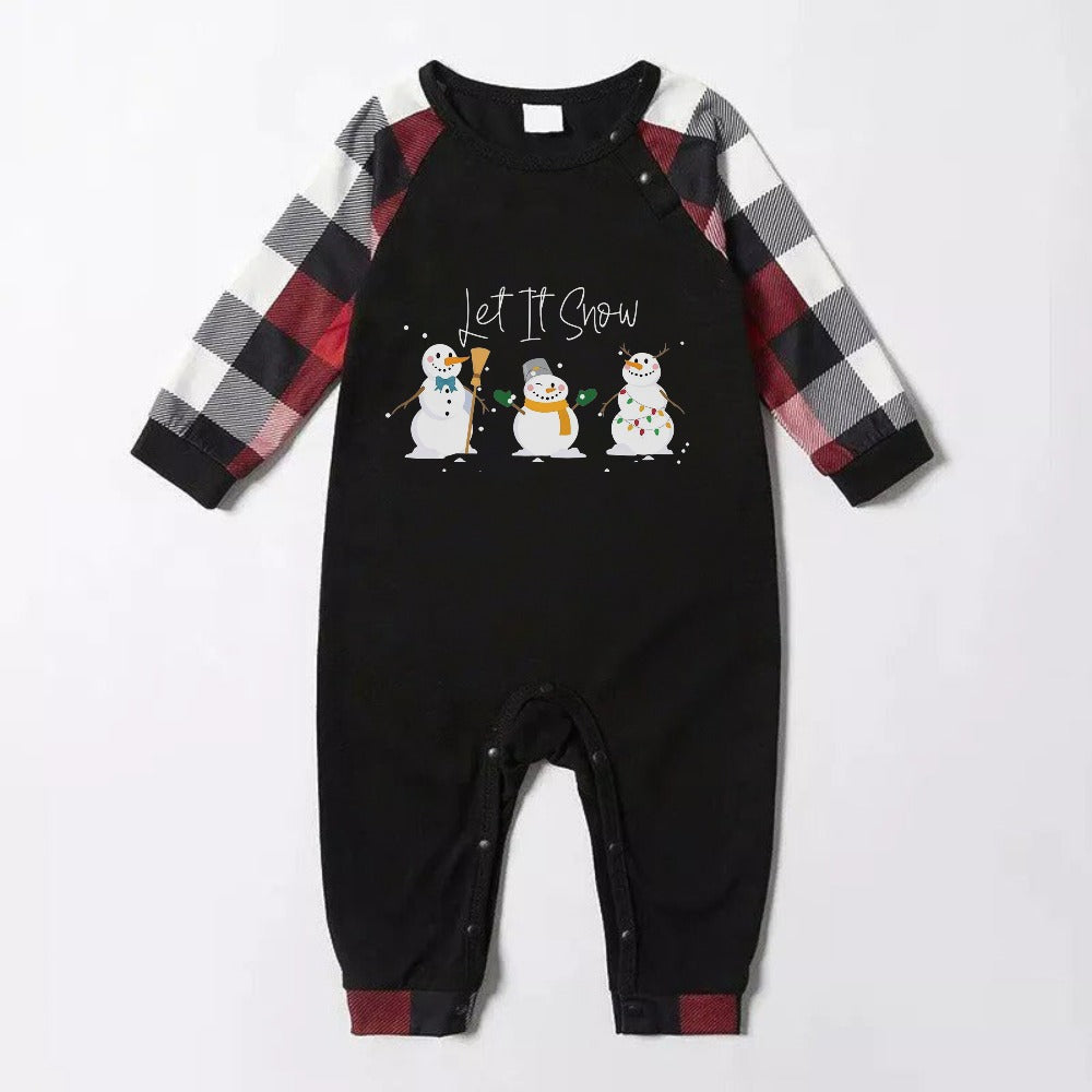 Mirla | Julfamilj-Matchande-Pyjamas - Röd och Grå Rutmönster-Pyjamas-Set med Let It Snow och Julig Snögubbe-Mönster Färgglad Tryck-Eva Jonsson