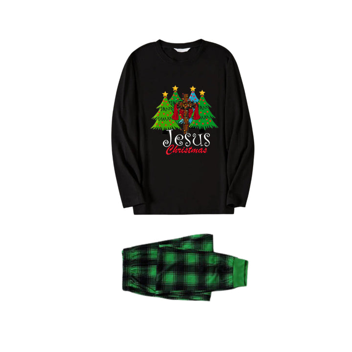 Mirla | Julfamilj Matchande Pyjamas - Svart Topp och Gröna Rutiga Byxor Pjs-Set med Jesus Jultryck-Eva Jonsson