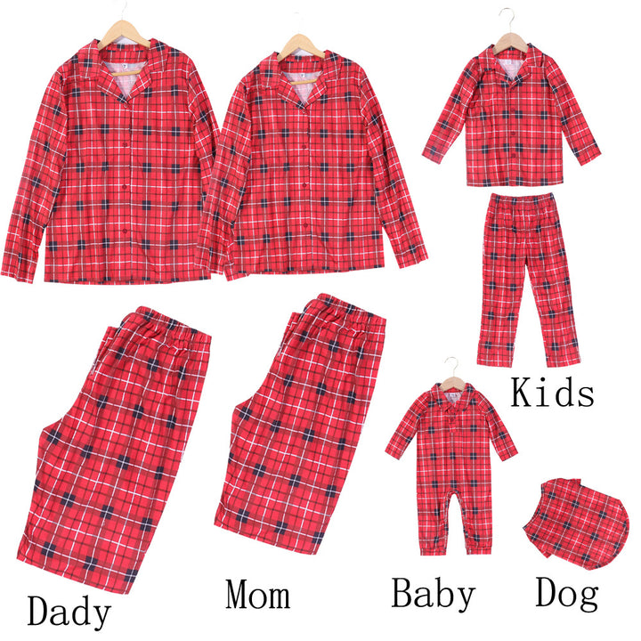 Mirla | Julfamilj-Matchande Röda Rutiga Knapp-Up Långärmad Pyjamas Set med Hund-Eva Jonsson