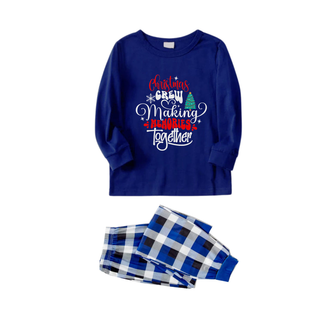 Mirla | Julfamilj-Partnerlook-Pyjamas - Marinblå & Vit Rutig Pjs Sats med Christmas Crew Making Memories Together Konstnärlig Texttryck-Eva Jonsson