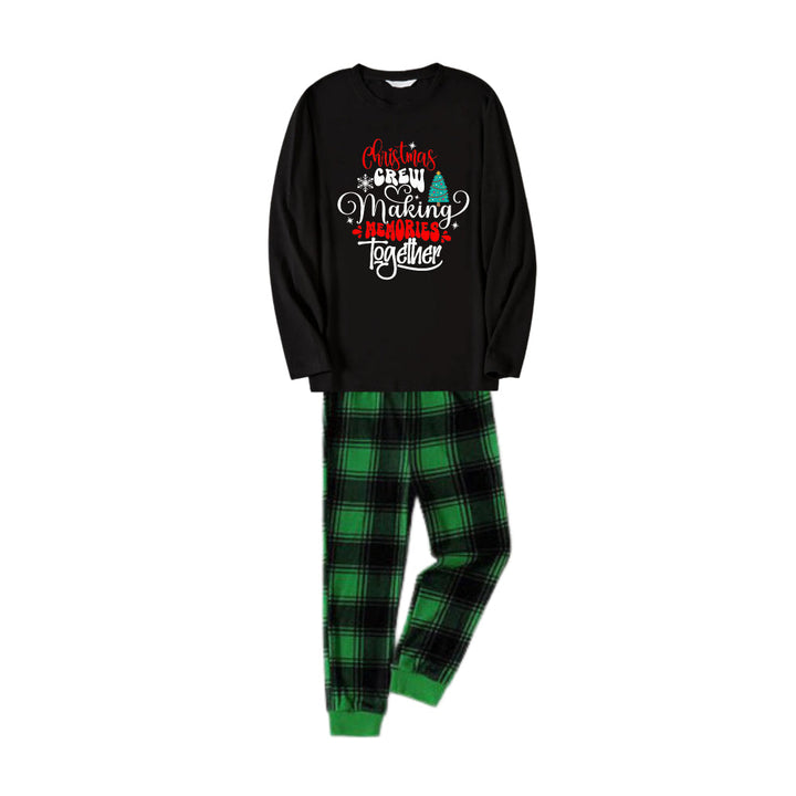 Mirla | Julfamilj-Pyjamas I Matchande Stil - Svart Topp och Grön Rutig Byxa Pjs-Set med Christmas Crew Making Memories Together Konstnärlig Text-Eva Jonsson