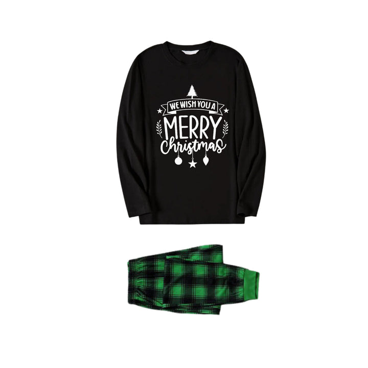 Mirla | Julfamilj-Pyjamas Som Passar - Svart Topp och Grönrutig Byxa Pjs-Set med We Wish You A Merry Christmas Svart & Vit-Tryck-Eva Jonsson