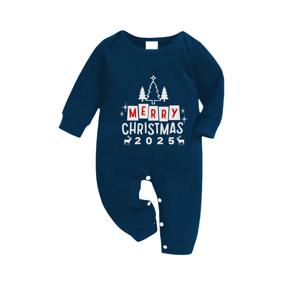Mirla | Julfamilj-Pyjamaset I Marinblått & Ljusblått Rutmönster med God Jul 2025 Tryck-Eva Jonsson