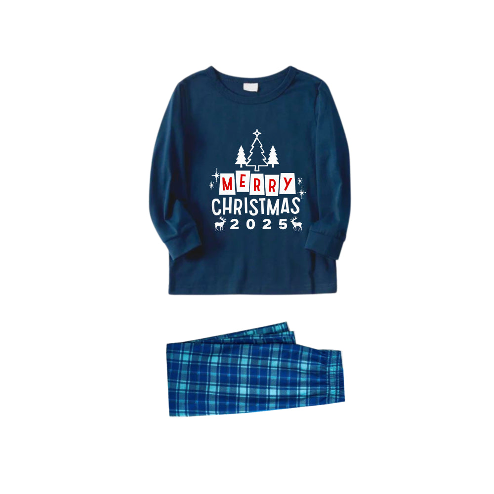 Mirla | Julfamilj-Pyjamaset I Marinblått & Ljusblått Rutmönster med God Jul 2025 Tryck-Eva Jonsson