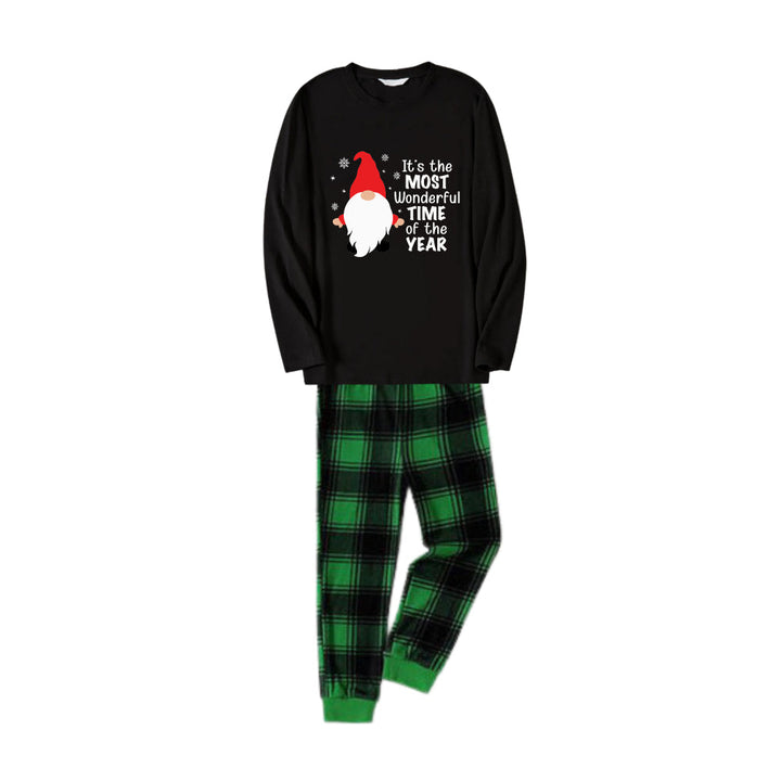 Mirla | Julfamiljepyjamas Passande - Svart Övre och Grön Rutig Byxa Pj-Set med Söt Tomte- och Jul-Slogan-Tryck-Eva Jonsson